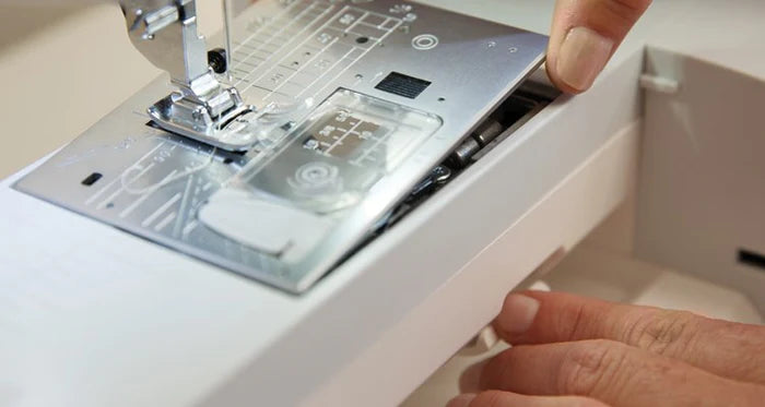 Machine à Coudre Électronique Janome Skyline S5 Edition Anniversaire